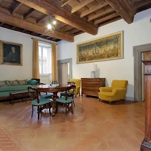 Navona Elegant Two Bedroom Appartamento